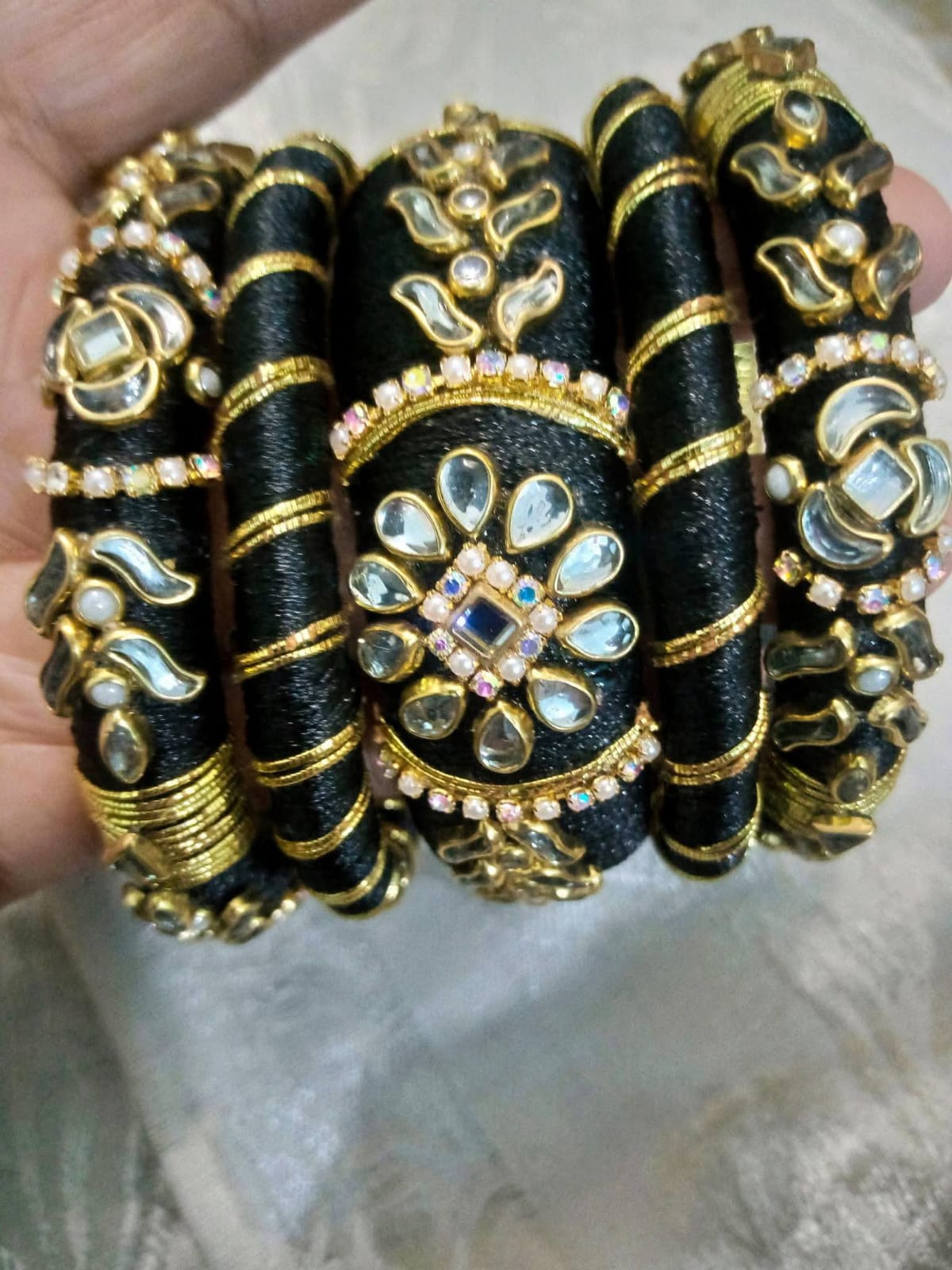হাতের কাজের চুরি